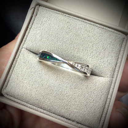 Sterling Silver Crystal Twist Memorial Ring