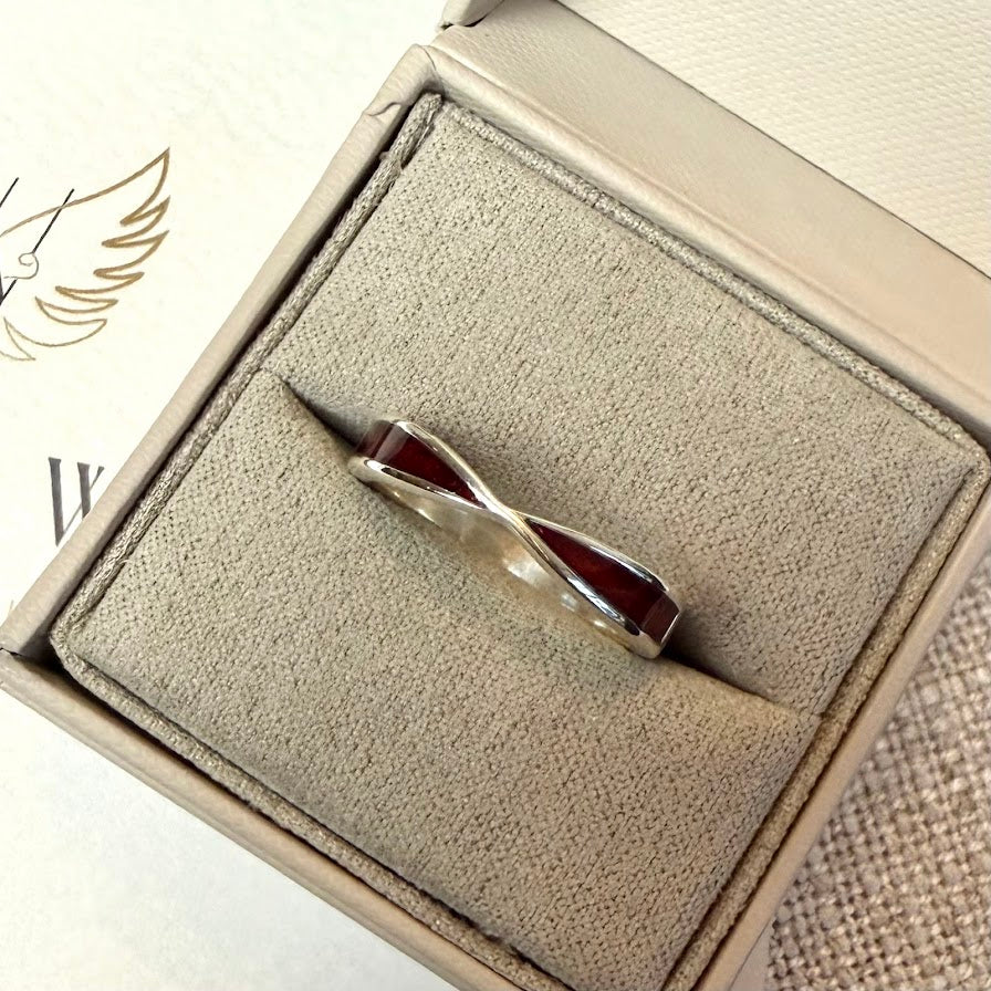 Sterling Silver Twist Memorial Ring